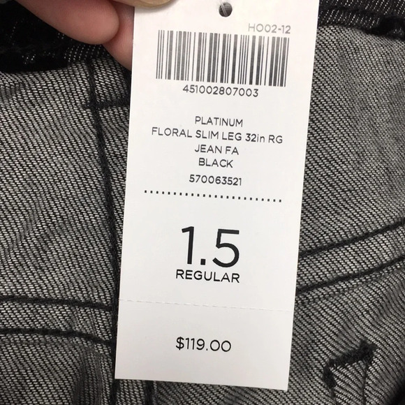 Chico's Denim Velvet Floral Ultimate Fit Jeans Women’s 1.5 8 Goth Whimsigoth - Picture 11 of 13